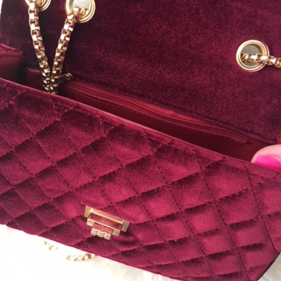 !!!LAST ONE!!! Quilted Velour Bag - Picture 8 of 8